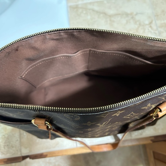 Louis Vuitton Totally MM bag - Picture 7 of 12